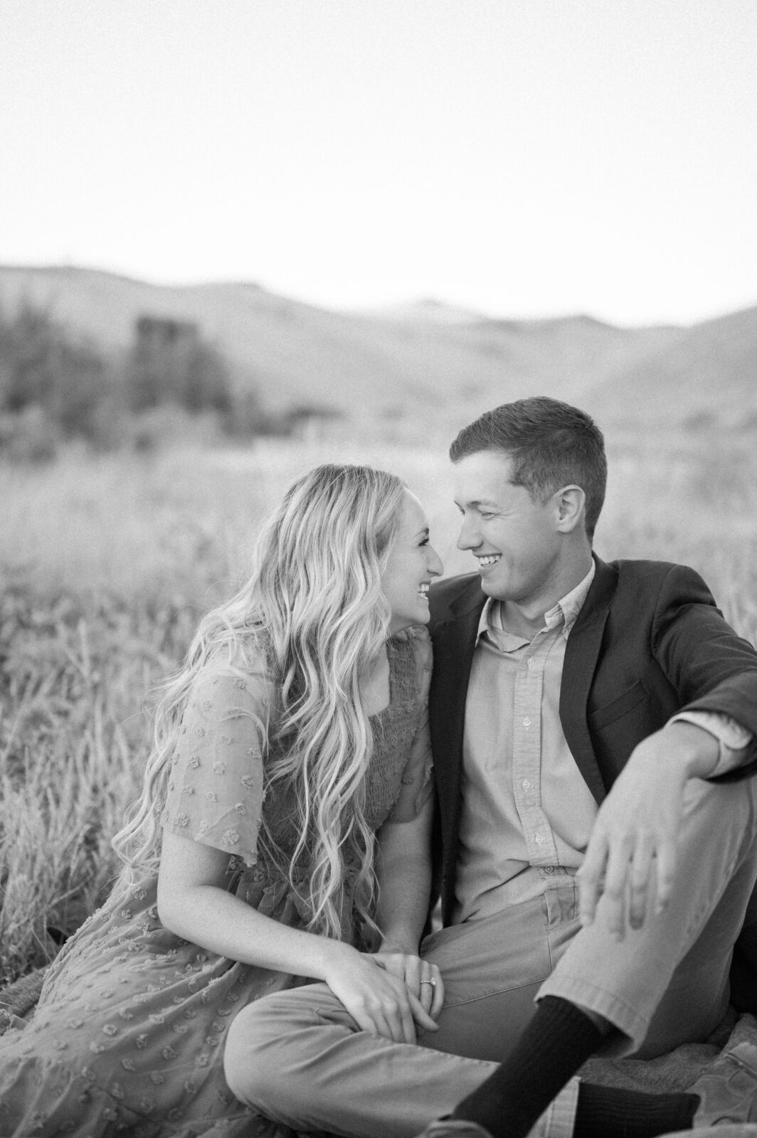 Engagement photographers in Idaho Falls