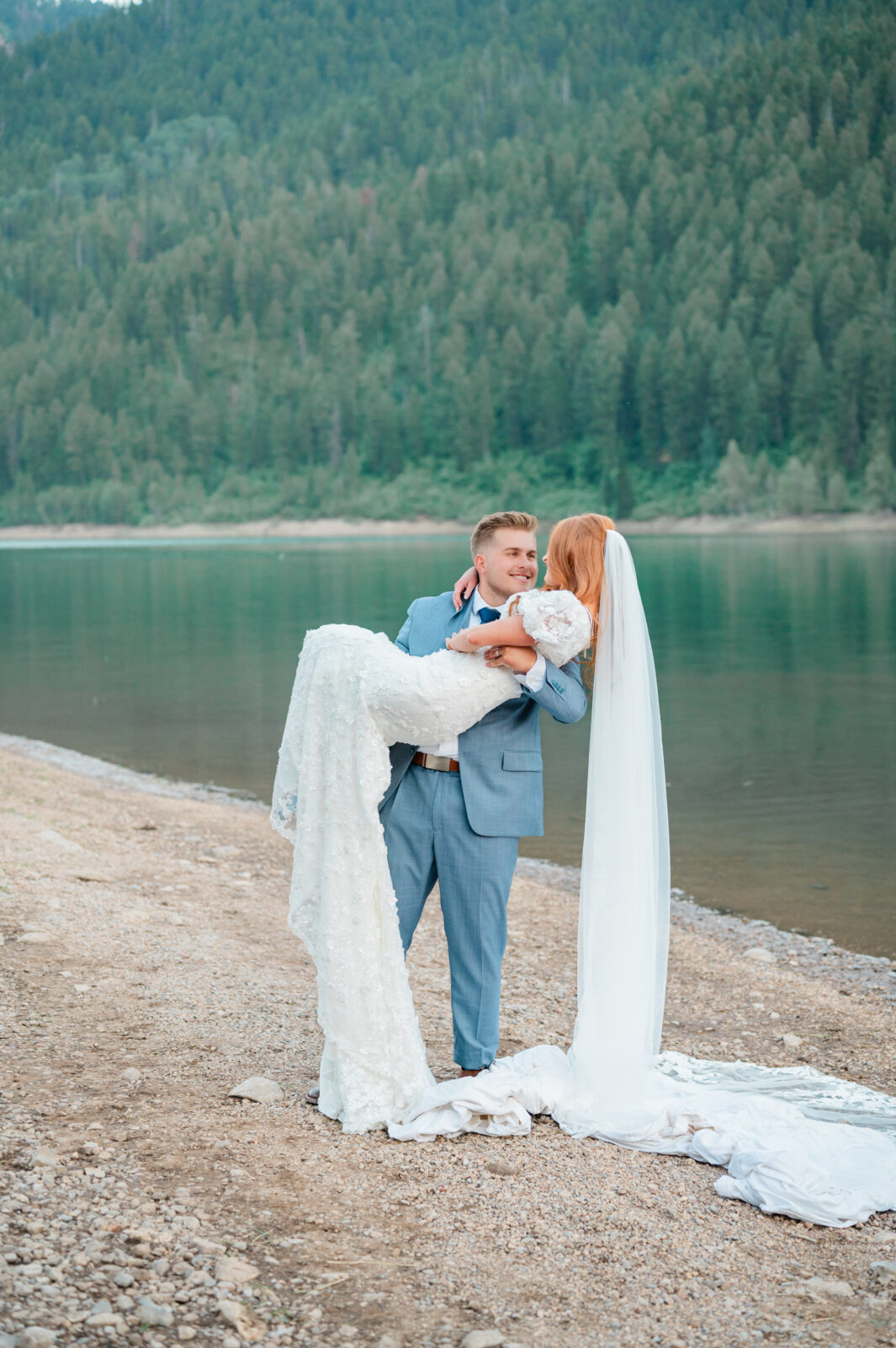 Wedding photographer in Rexburg