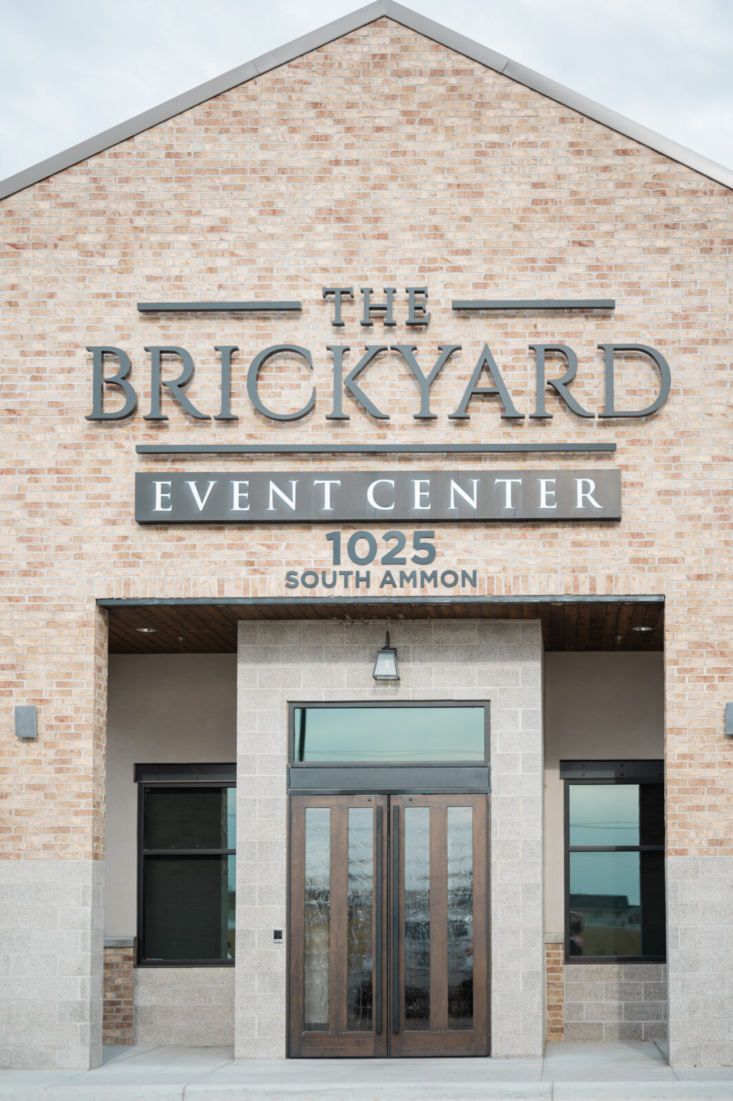 Best wedding photographer in Idaho Falls